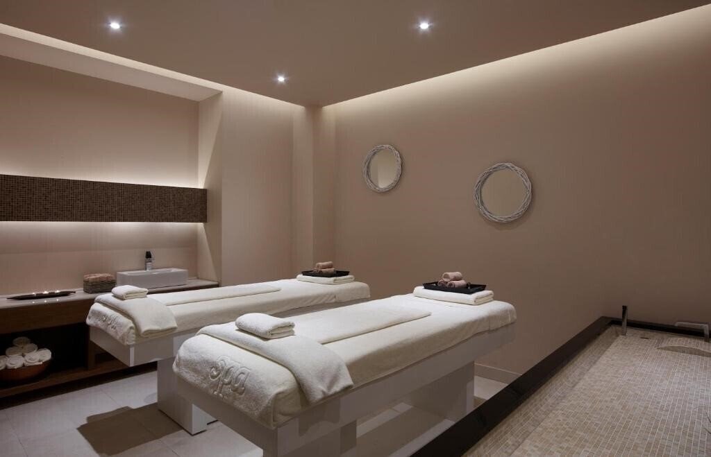 Boutique 5 Hotel & SPA 5* суреті