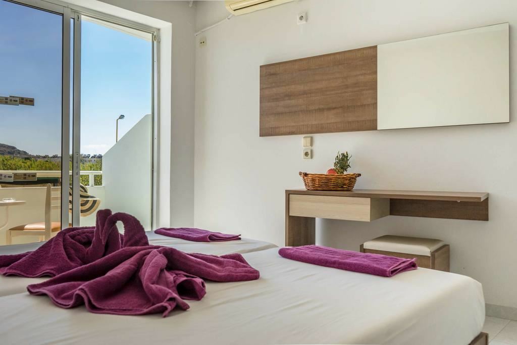 Stamos Hotel 3* суреті