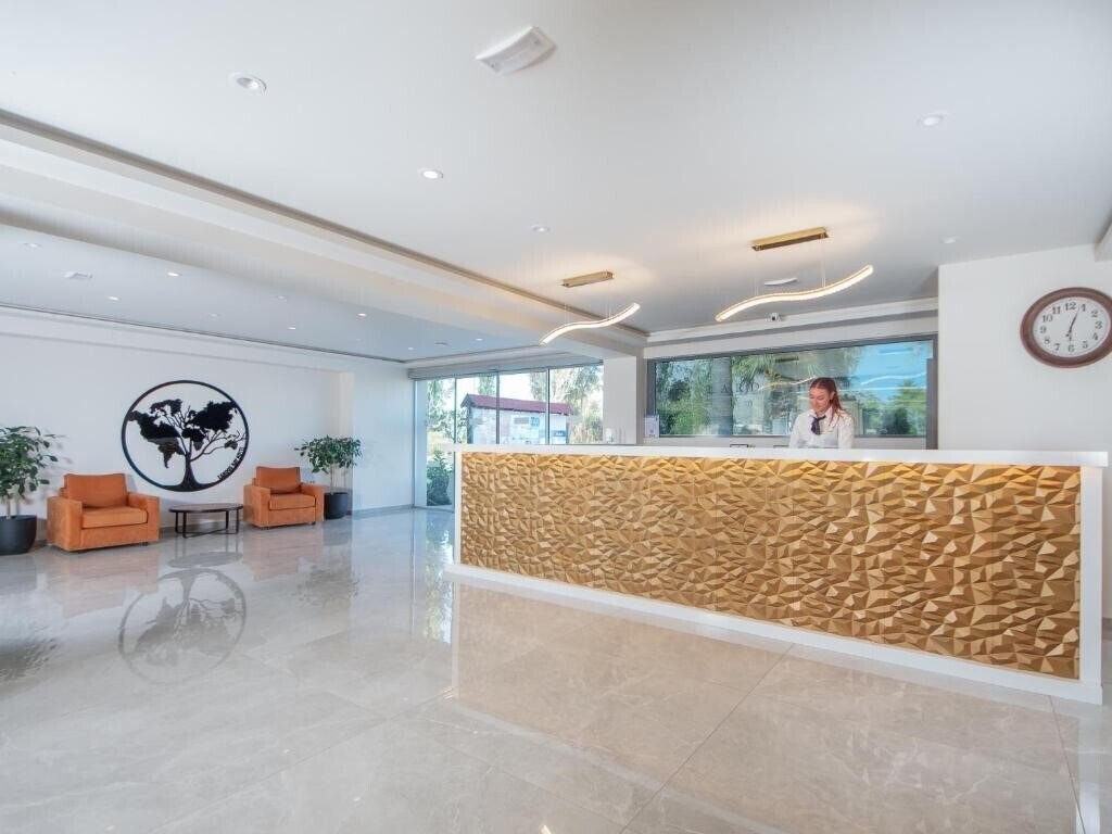 Lardos Bay 3* суреті