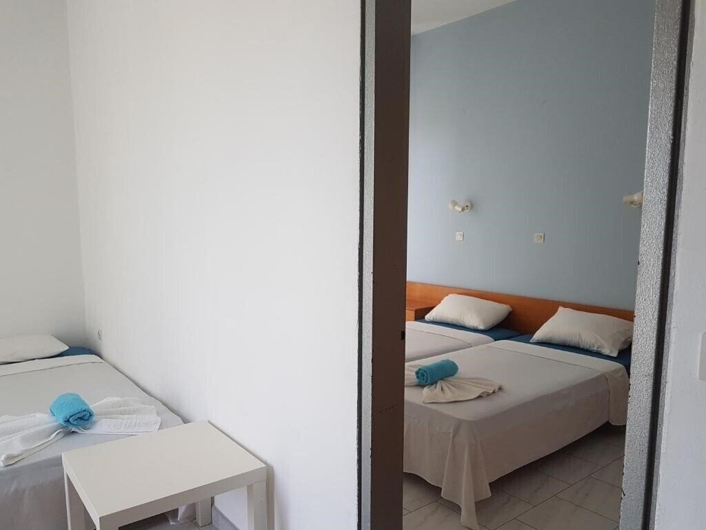 Фото Pyrgos Hotel Apartments 2*