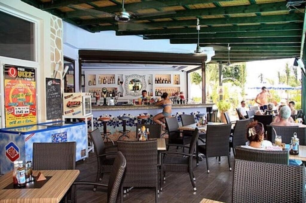 Pefkos Beach 3* суреті