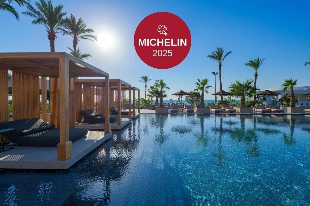 Отель Ammades All Suites Beach Hotel Adults Only 5*