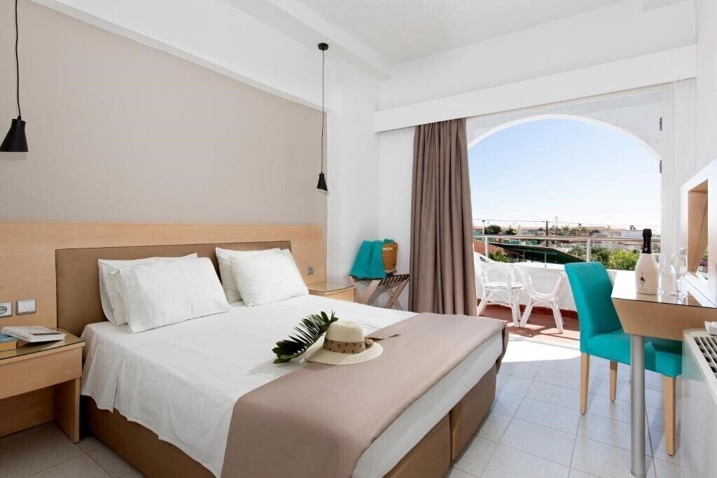 Отель Kolymbia Sun 3*