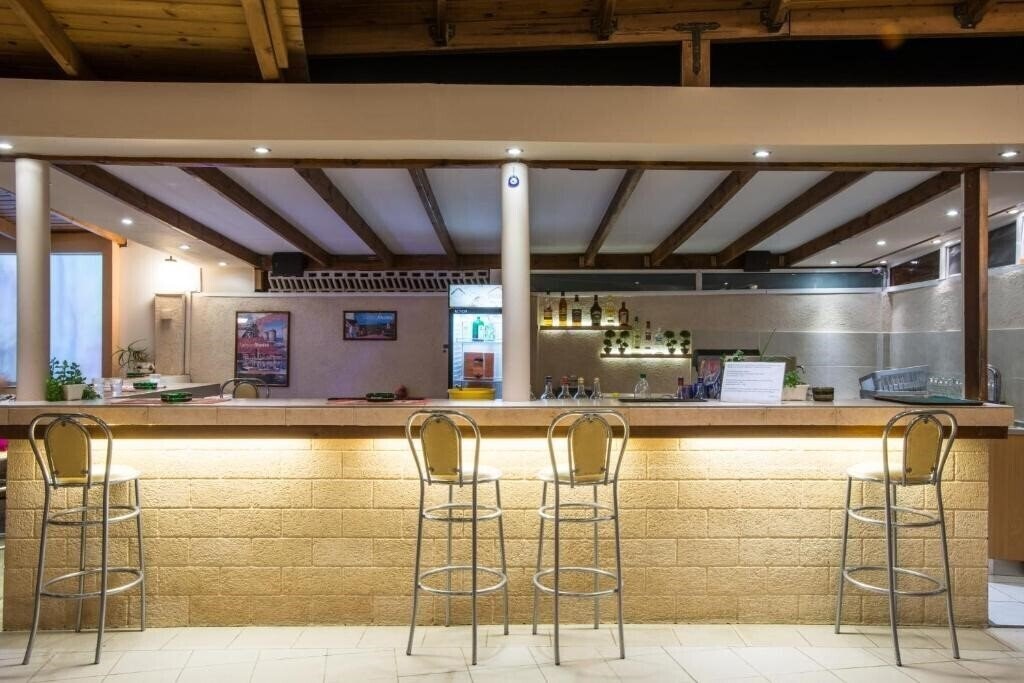 Meliton Hotel 3* суреті