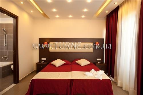 Отель Matina Hotel 2*