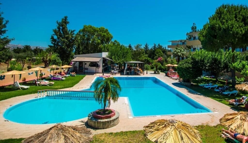 Изображение Achousa Hotel 3*