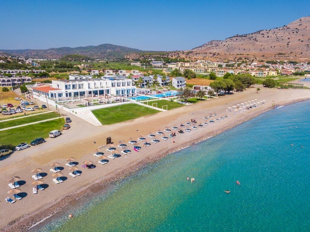 Kamari Beach Hotel 4* фотосуреті