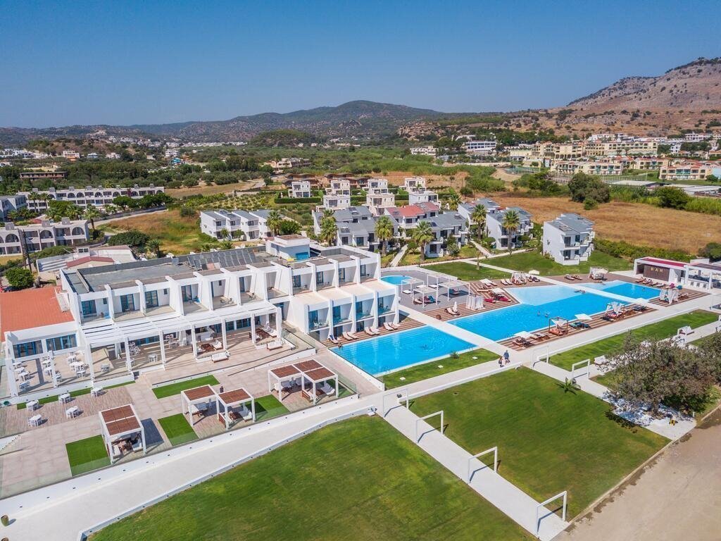 Kamari Beach Hotel 4* суреті