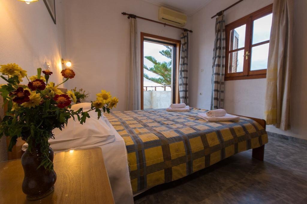 Фото Filoxenia Apartments 3*