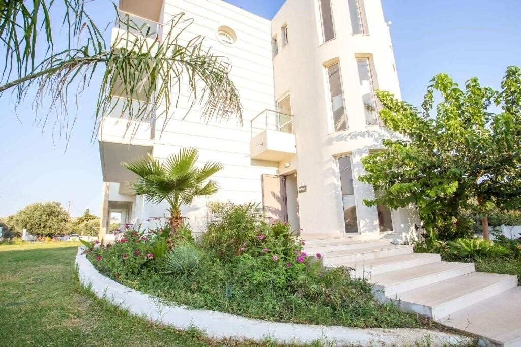 Фотография Evita Studios 3*