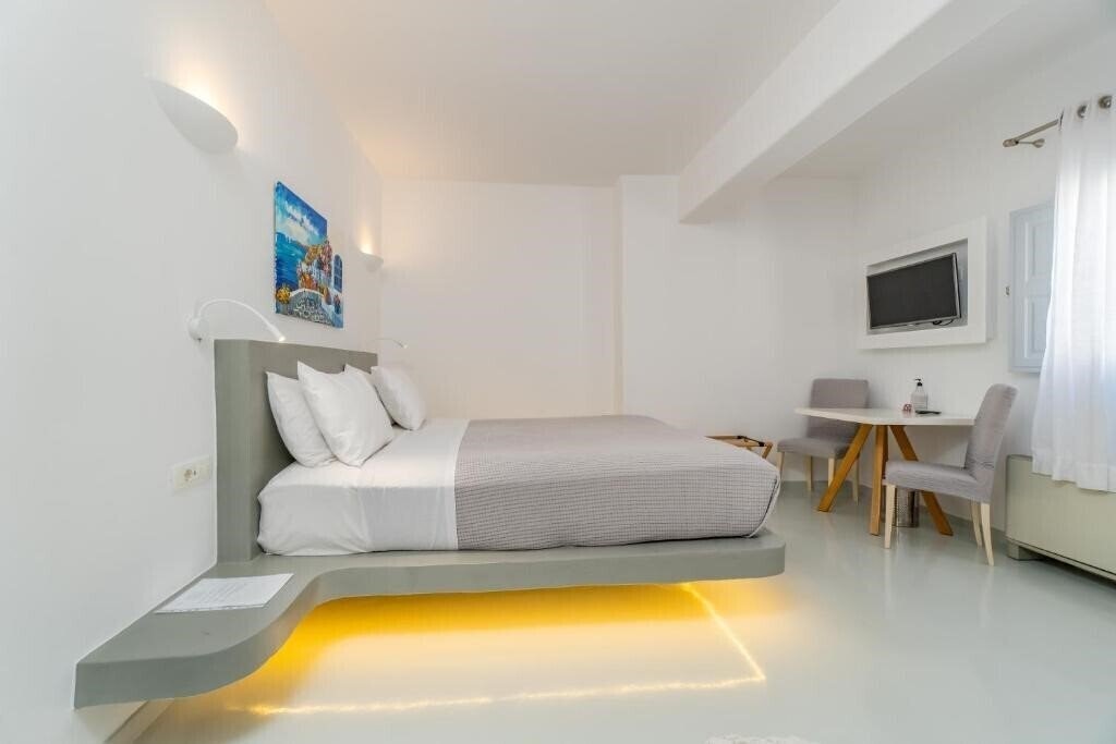 Central Fira Hotel 3* суреті