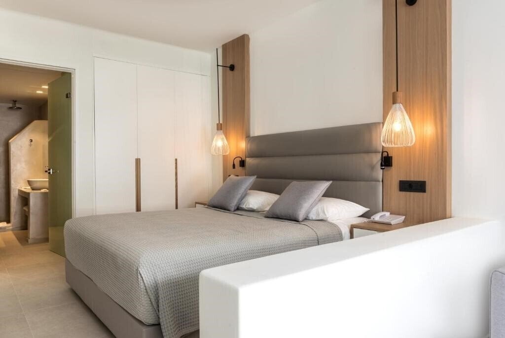 Strogili Hotel 3* суреті