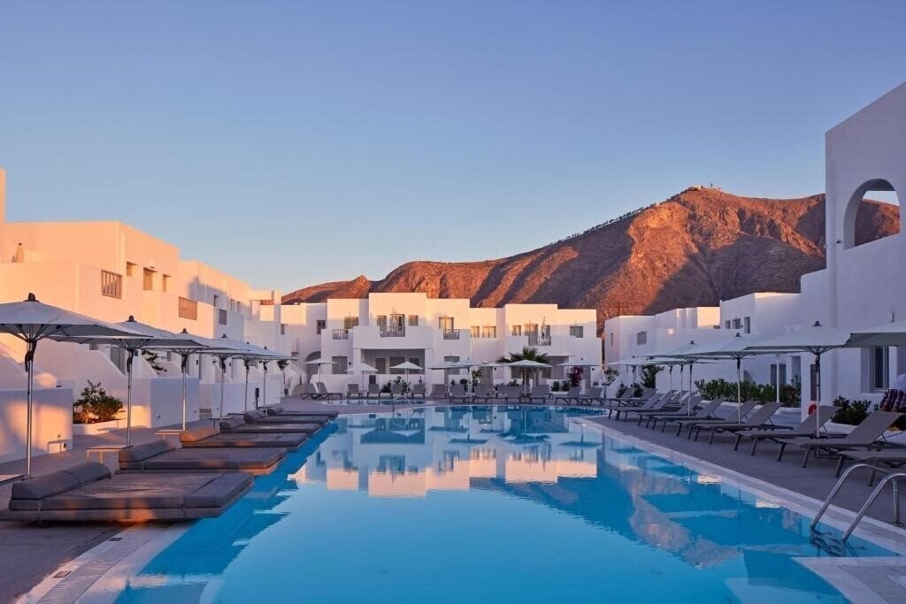 Aqua Blue Hotel Santorini 4* қонақ үйі