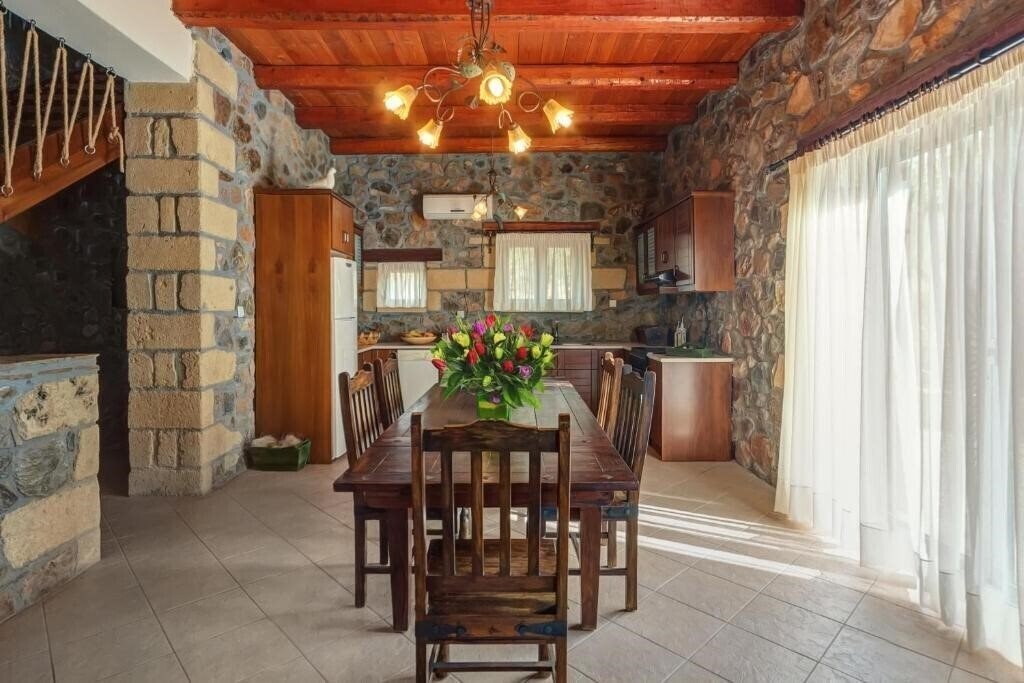 Lefkothea Hotel 2* суреті