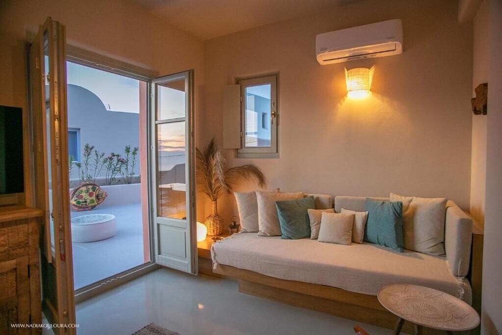 Pink Freud Villas Santorini 4* суреті