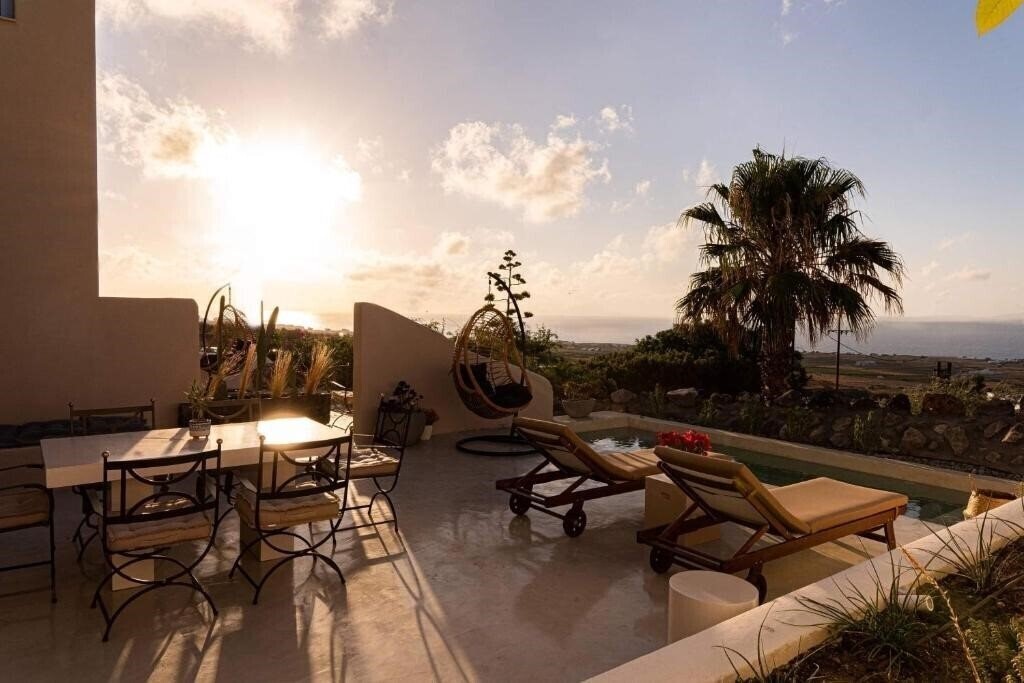 Pink Freud Villas Santorini 4* суреті