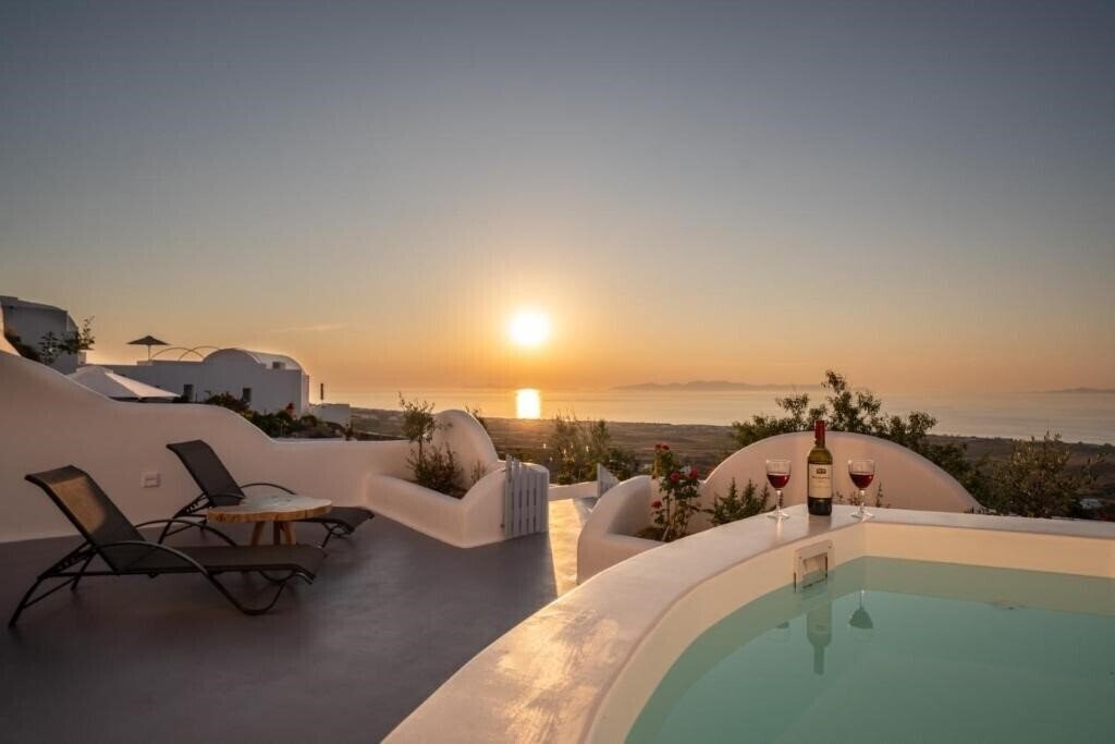Отель Sun Angelos Oia 4*