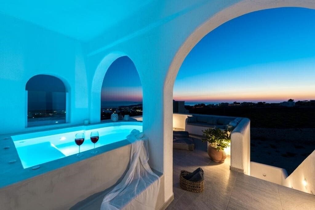 Blanca Luxury Villa 4* қонақ үйі