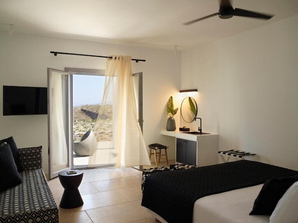 Absolute Paradise Santorini 4* суреті