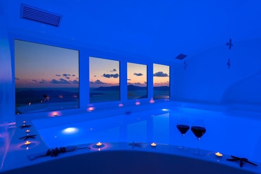 Фотография Fira Deep Blue Suite 4*