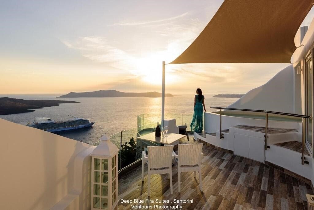 Изображение Fira Deep Blue Suite 4*
