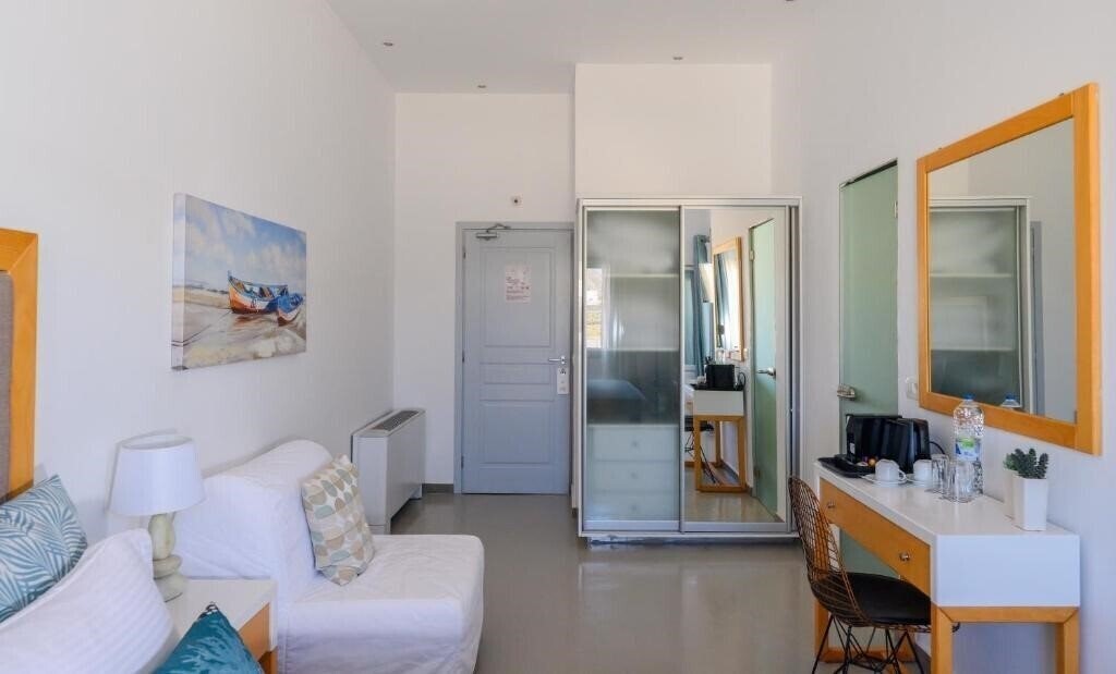 Фотография Impressive One 4+* 4*