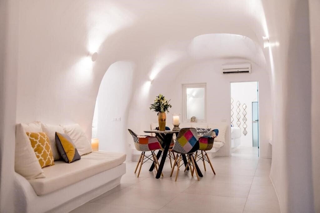 Boutique 88 Fira 4* суреті