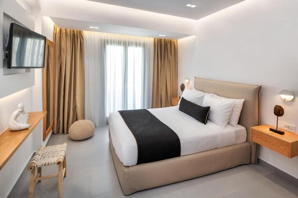 Отель Harmony Suites 3*