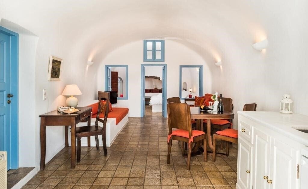 Pantelia Suites 3* фотосуреті