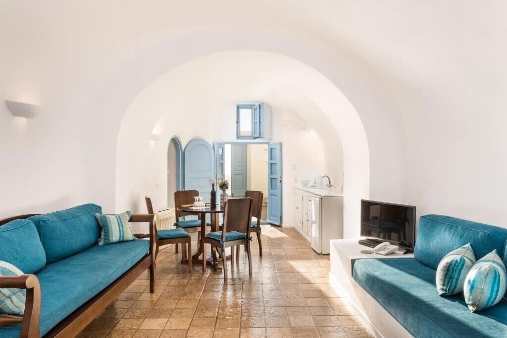 Pantelia Suites 3* суреті