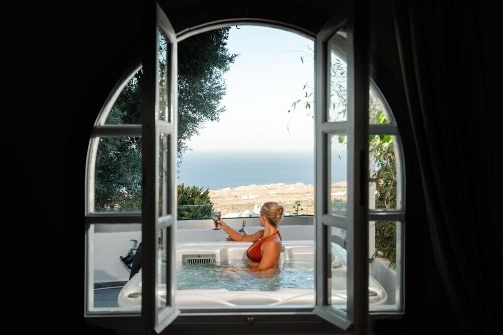 Отель Divino Suites 3*