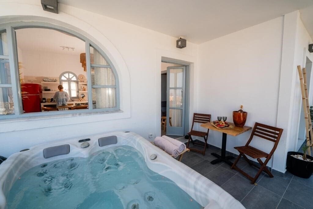 Фото Divino Suites 3*