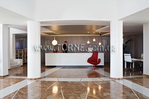 Изображение Majestic Hotel 4*