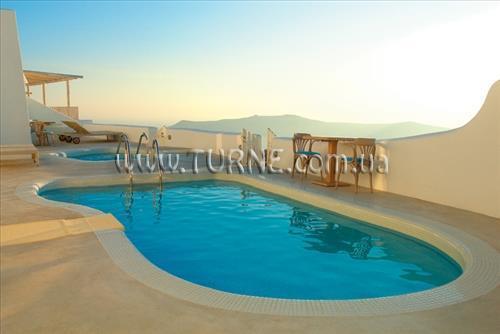 White Santorini 5* қонақ үйі