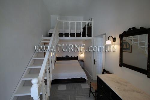 Отель Cori Rigas Suites 4*