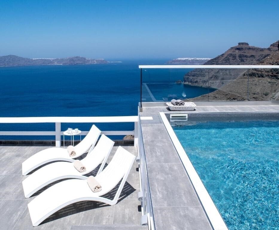 Картинка Thireas Hotel Santorini 4*