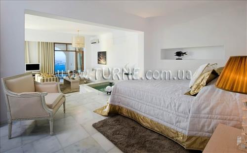 Отель Gold Suites Hotel 4*