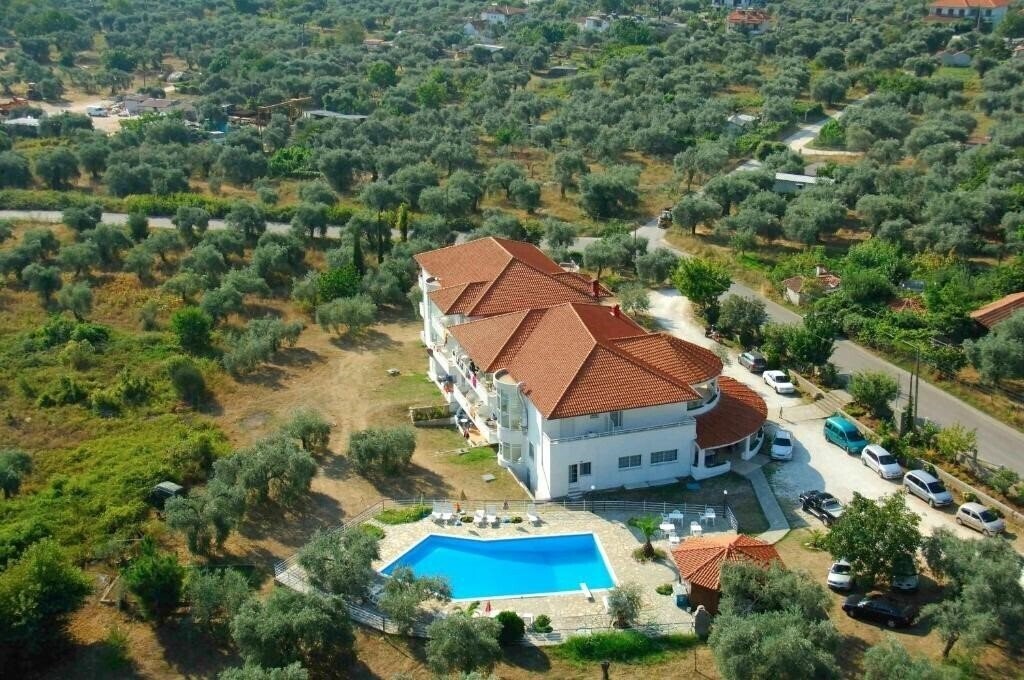 Фото Achillion Hotel 3*