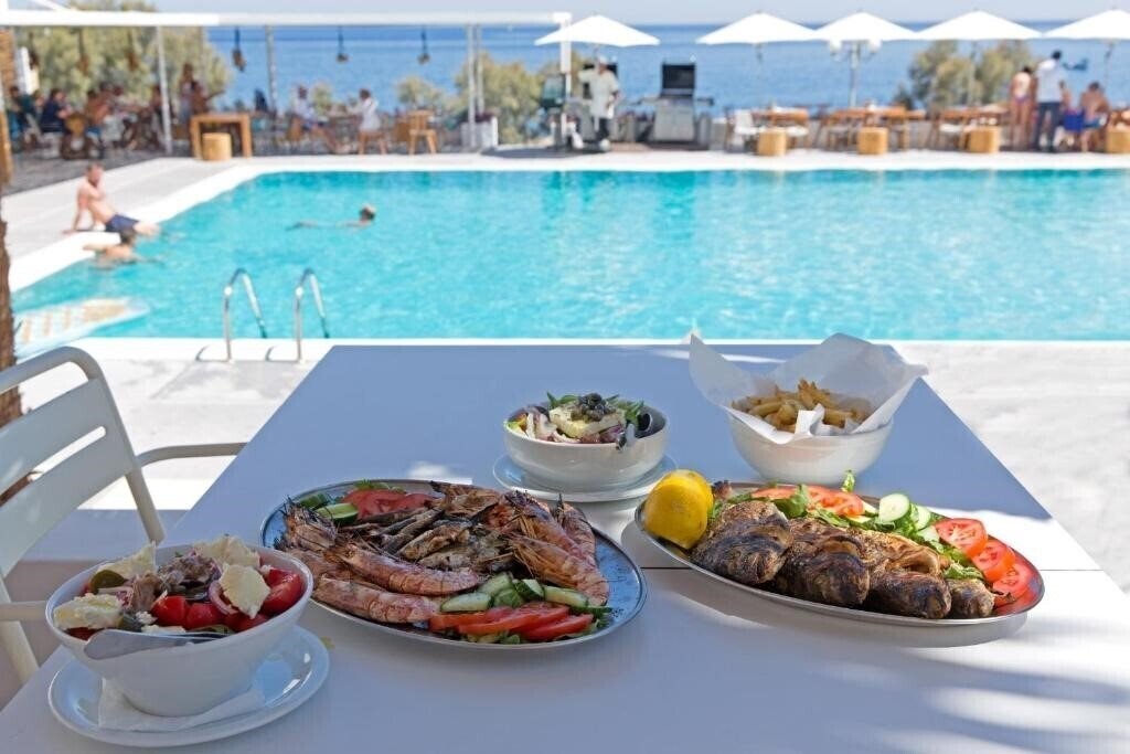 Kamari Beach Hotel 3* суреті