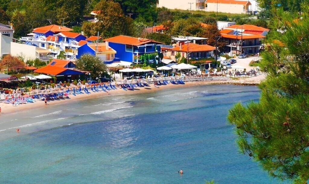 Отель Blue Sea Beach Boutique Hotel 2*