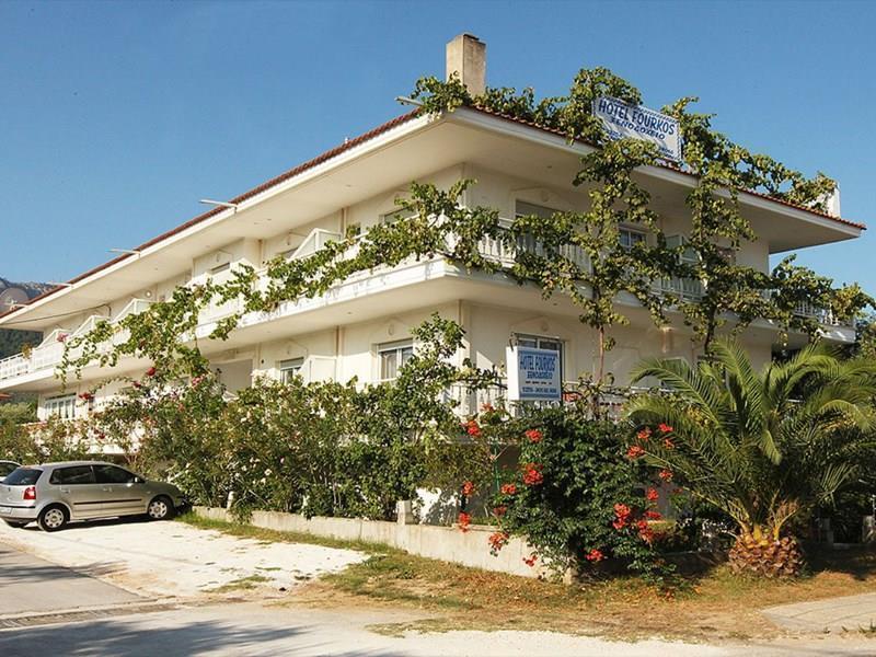 Fourkos Hotel 2* қонақ үйі