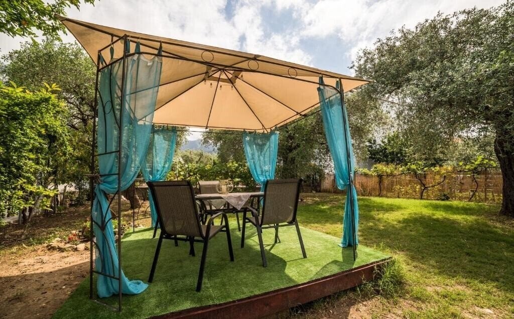 Fourkos Hotel 2* суреті