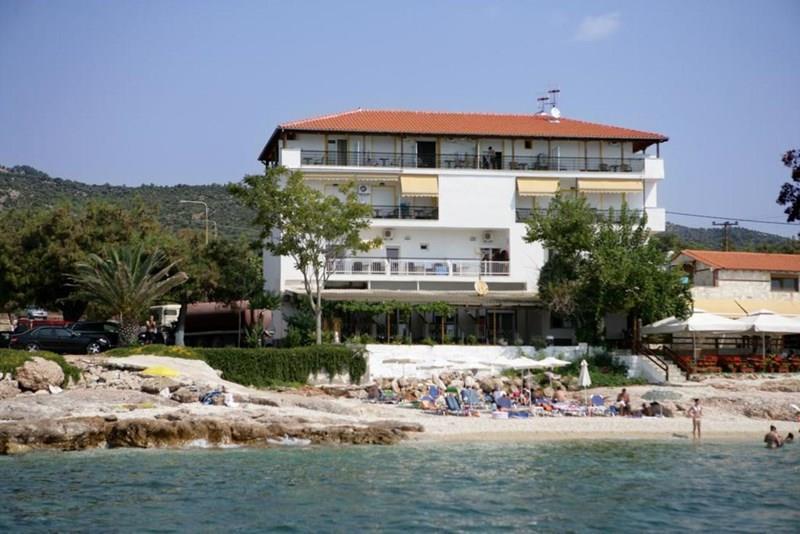 Pefkari Beach Albatros Studios 2* қонақ үйі