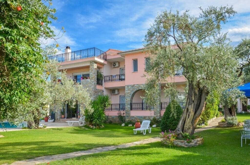 Villa Eden Apartments 2* суреті