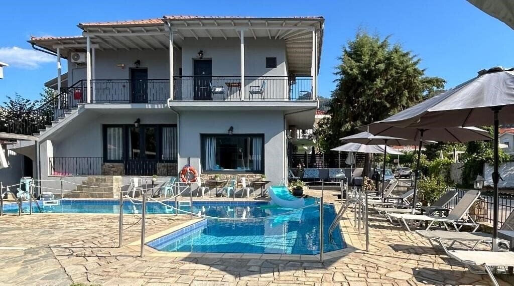 Фото Aliston Hotel Studios 2*