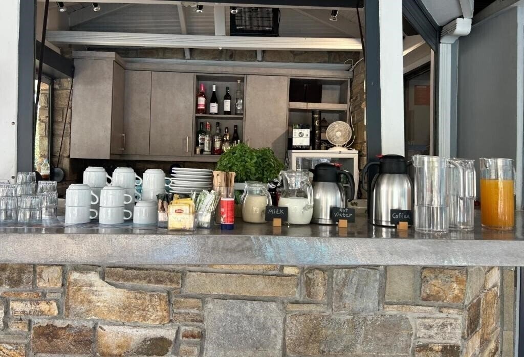 Aliston Hotel Studios 2* фотосуреті