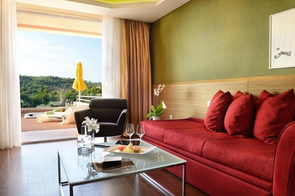 Royal Paradise Beach Resort & SPA 5* фотосуреті