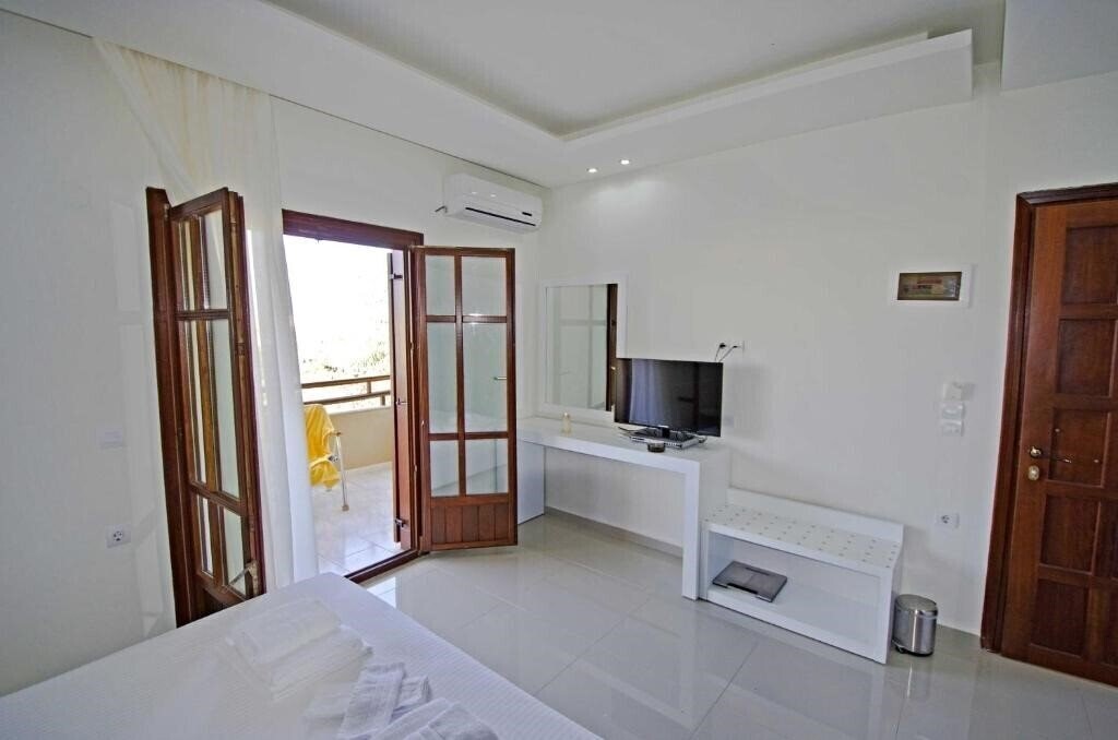 Фотография Macedon Hotel 3*