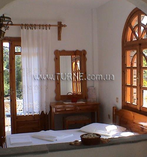 Отель Pantheon Studios Apartments 4*