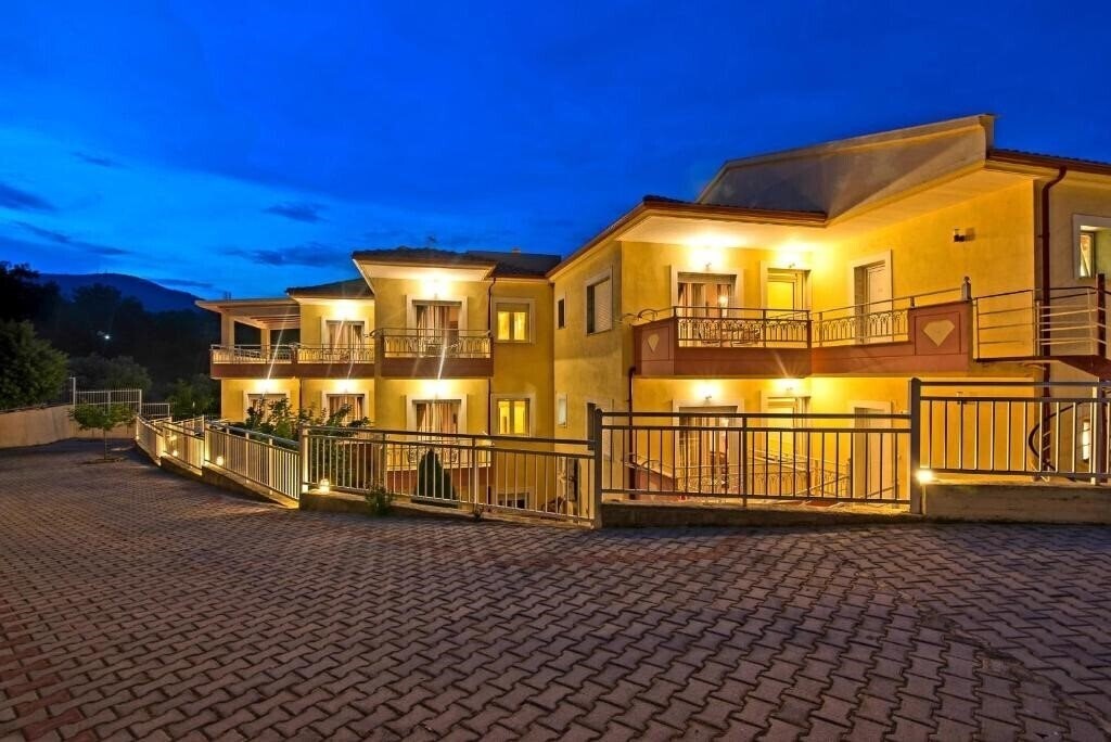 Diamond 3* суреті